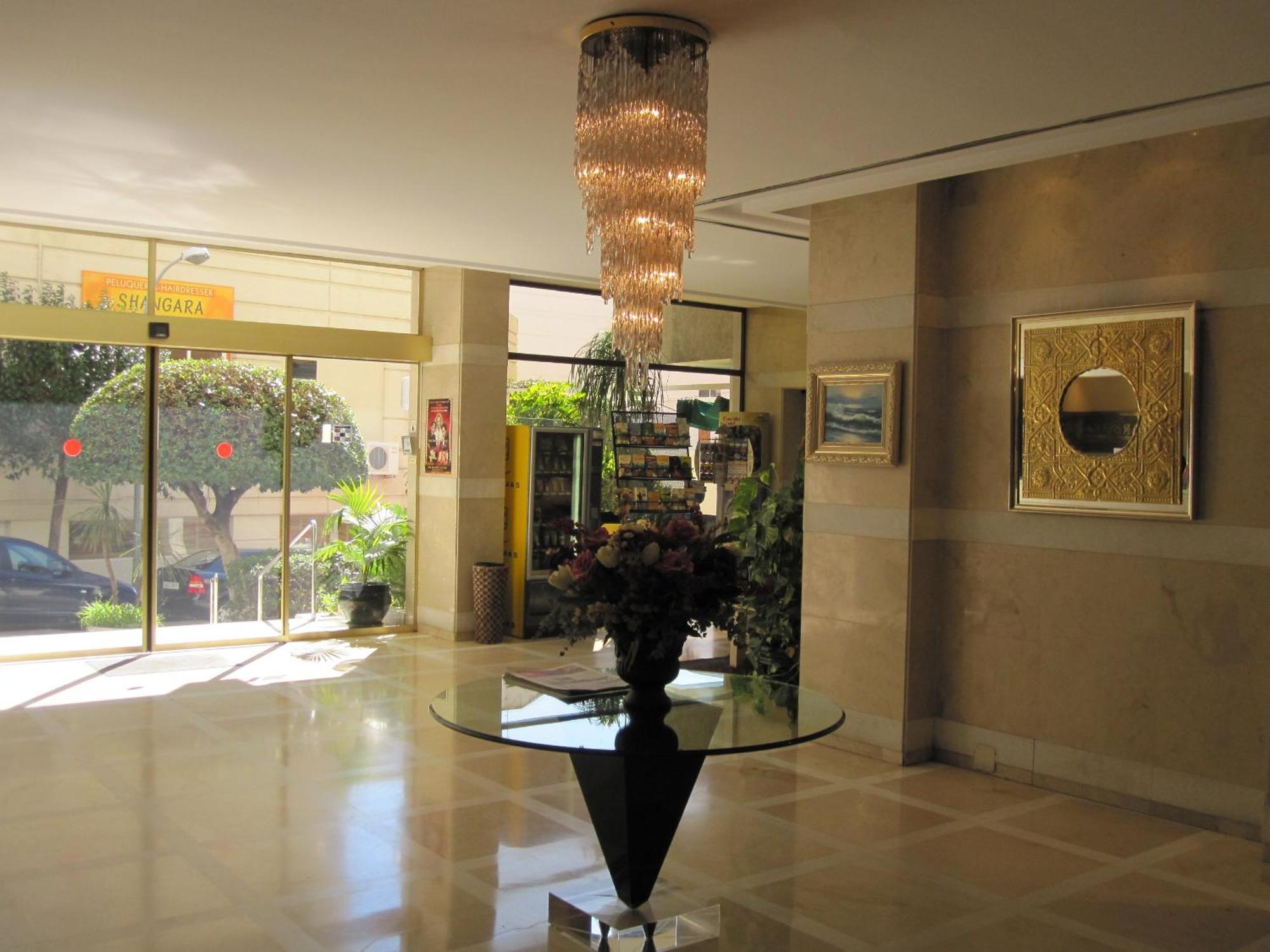 Aparthotel Ona 3*