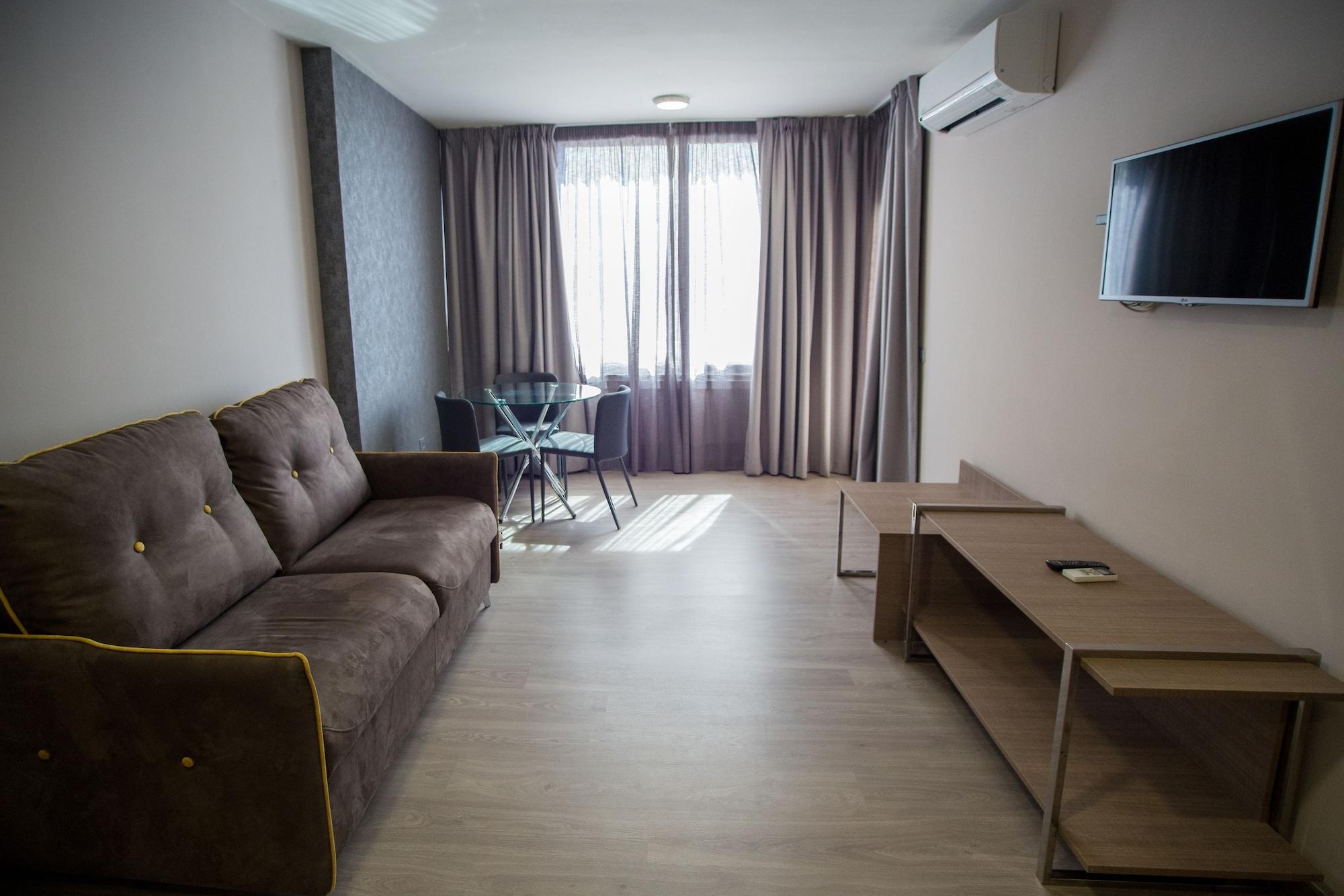Aparthotel Ona