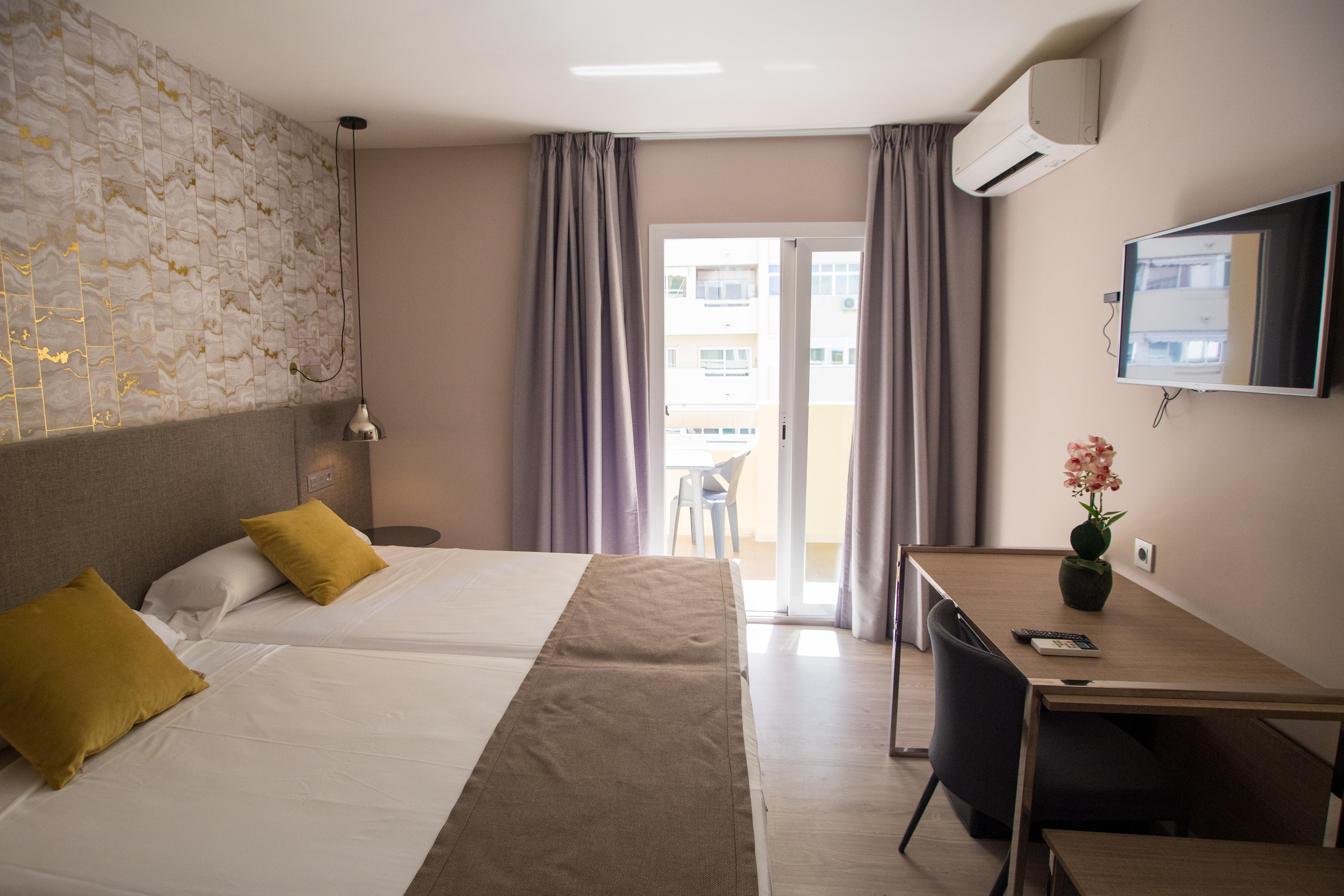 Aparthotel Ona 3*