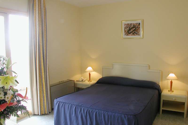 Aparthotel Ona 3*