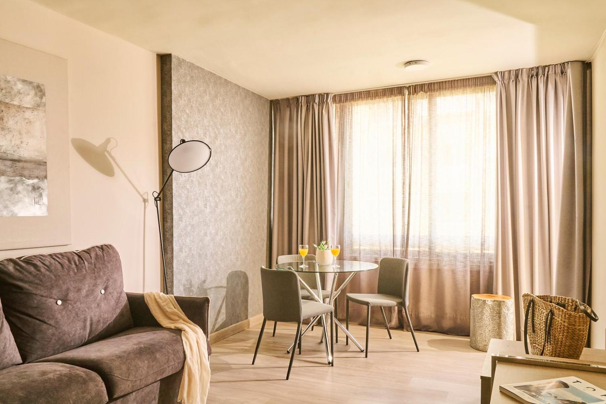 Aparthotel Ona 3*